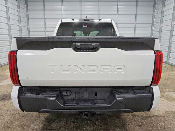 2025 TOYOTA TUNDRA SR5 — DIRR
