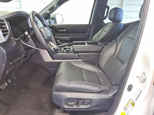 2025 TOYOTA TUNDRA SR5 — DENT