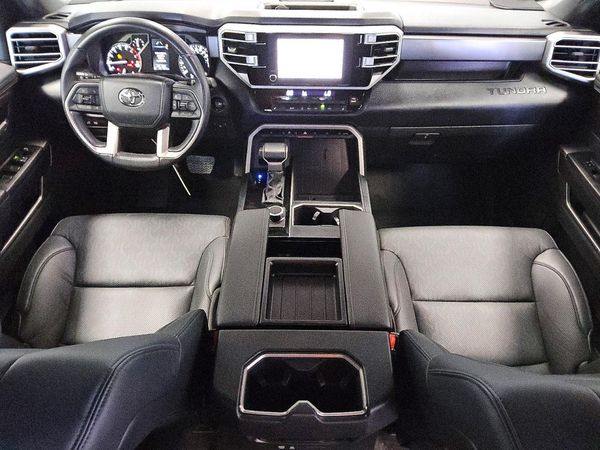 2025 TOYOTA TUNDRA SR5 — CKPT