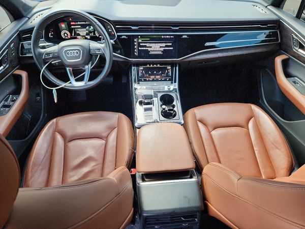 2021 AUDI Q7