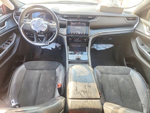 2024 JEEP GRAND CHEROKEE Laredo