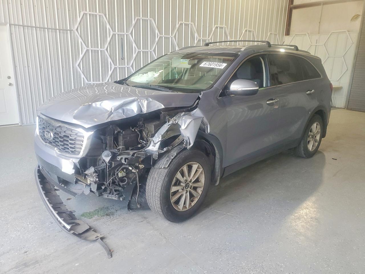 2020 KIA SORENTO L, LX, S — Front 3/4