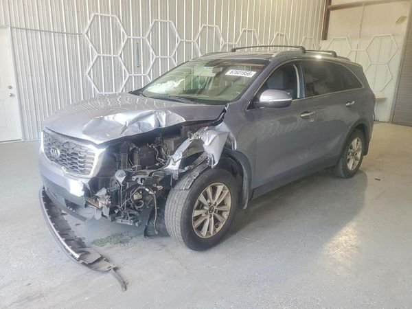 2020 KIA SORENTO L, LX, S — Front 3/4