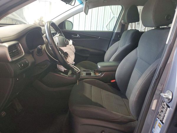 2020 KIA SORENTO L, LX, S — DENT