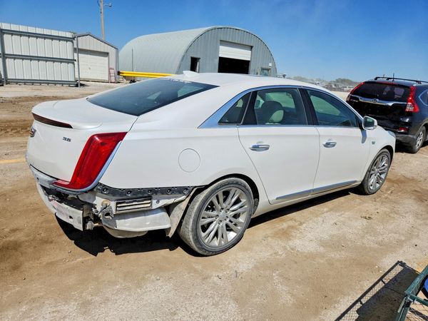 2018 CADILLAC XTS