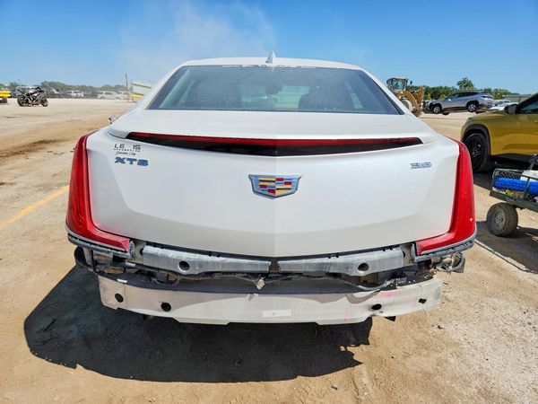 2018 CADILLAC XTS