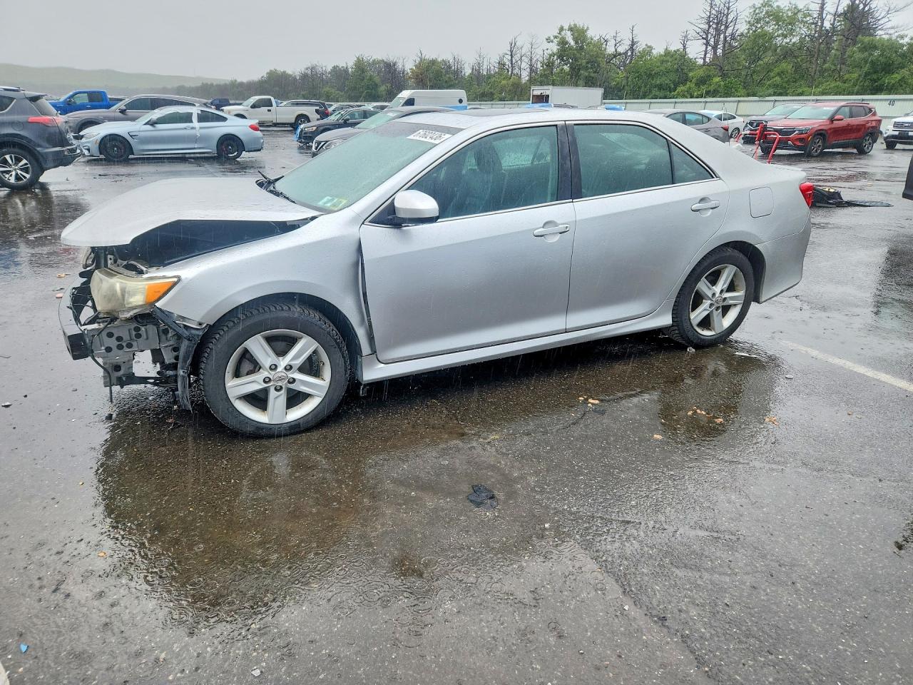 2012 TOYOTA CAMRY — Front 3/4
