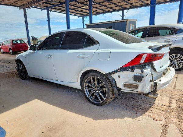 2014 LEXUS IS