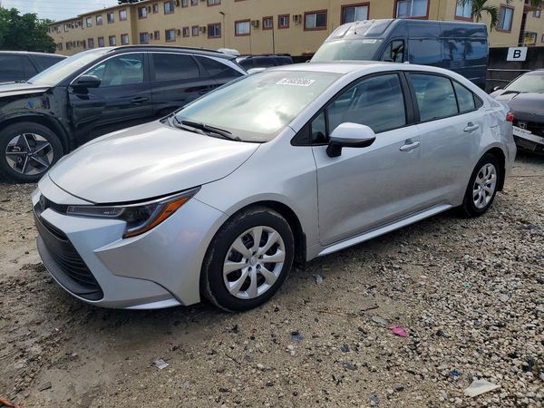 2025 TOYOTA COROLLA