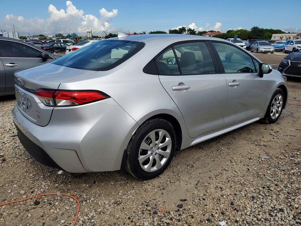 2025 TOYOTA COROLLA LE