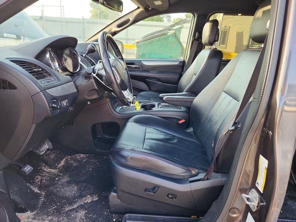 2019 DODGE GRAND CARAVAN — DENT