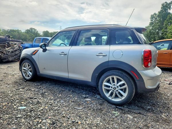 2014 MINI COOPER
