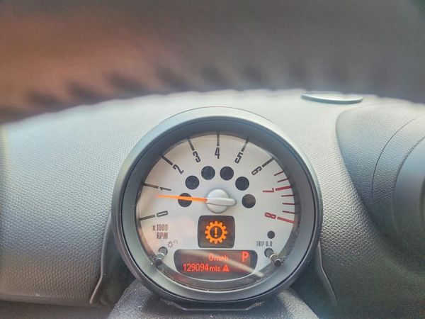 2014 MINI COOPER