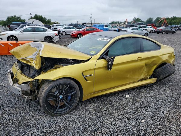 2015 BMW M4 — Front 3/4