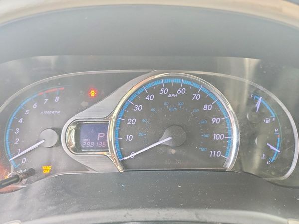 2012 TOYOTA SIENNA