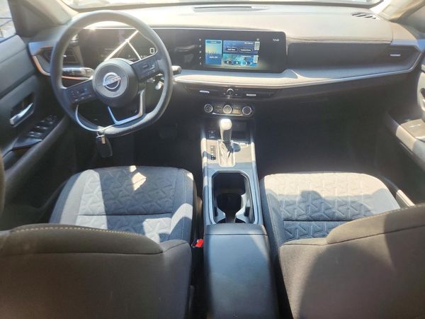 2025 NISSAN KICKS