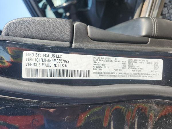 2021 JEEP GRAND CHER Laredo — VINS