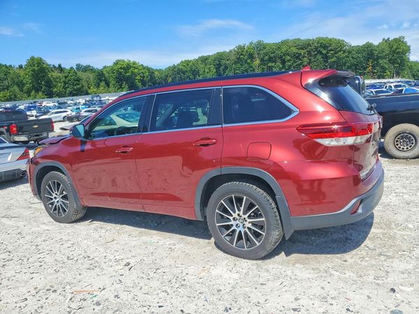2017 TOYOTA HIGHLANDER SE/XLE