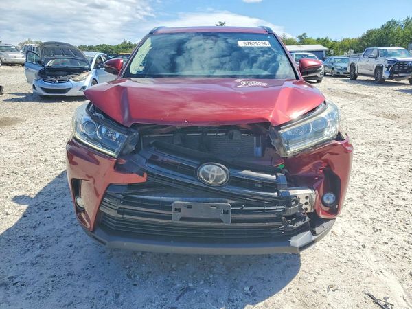 2017 TOYOTA HIGHLANDER SE/XLE
