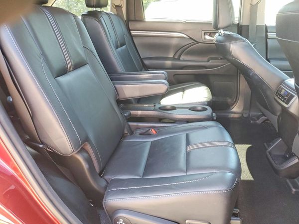 2017 TOYOTA HIGHLANDER SE/XLE