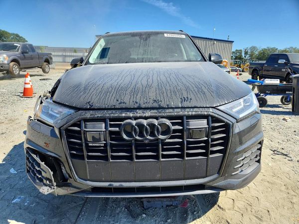 2023 AUDI Q7 quattro Prestige