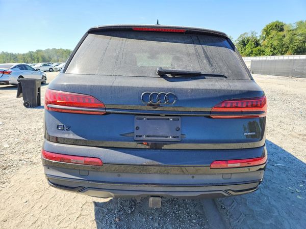 2023 AUDI Q7 quattro Prestige