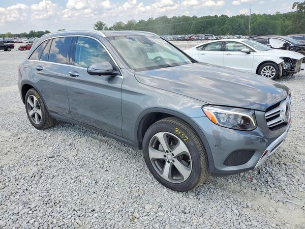 2017 MERCEDES-BENZ GLC GLC300