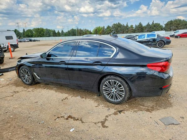 2019 BMW 530
