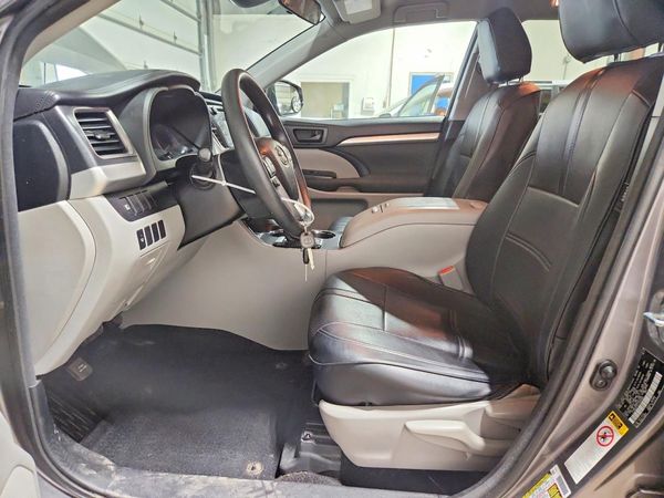 2018 TOYOTA HIGHLANDER
