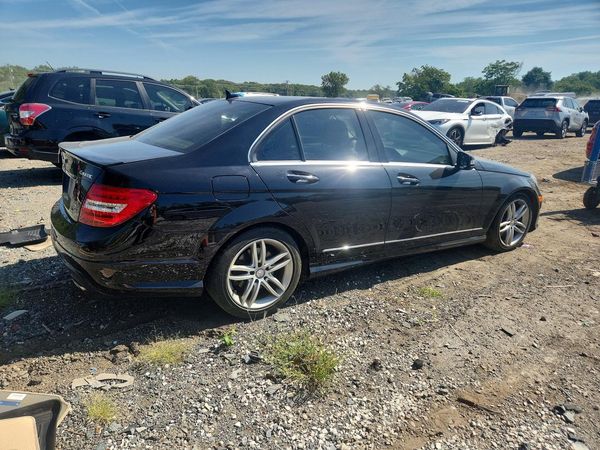 2013 MERCEDES-BENZ C