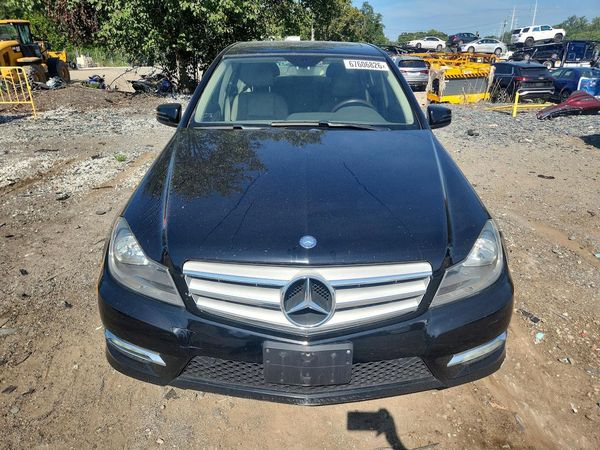 2013 MERCEDES-BENZ C