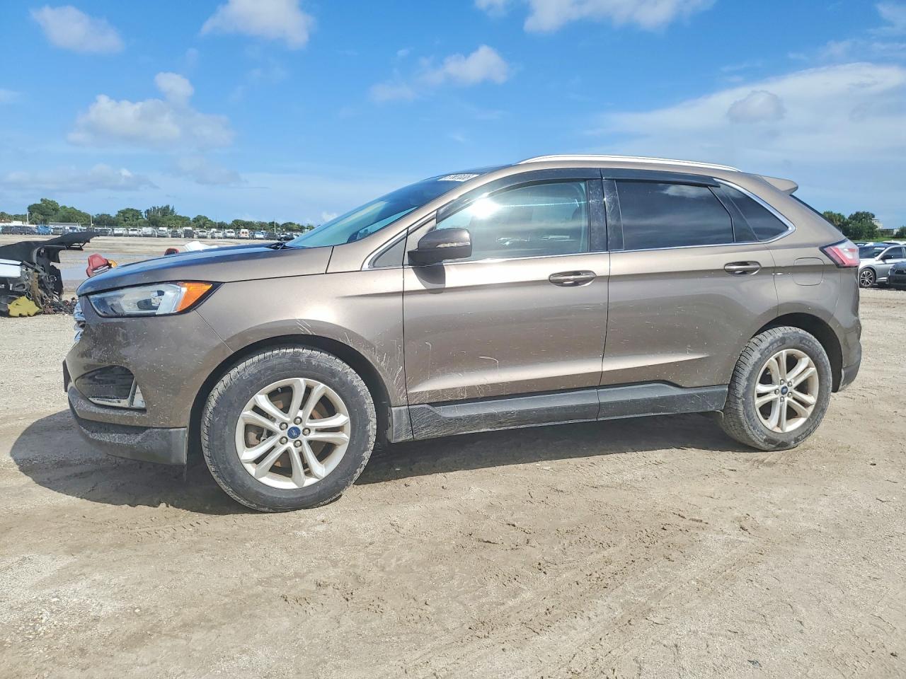 2019 FORD EDGE SEL — Front 3/4