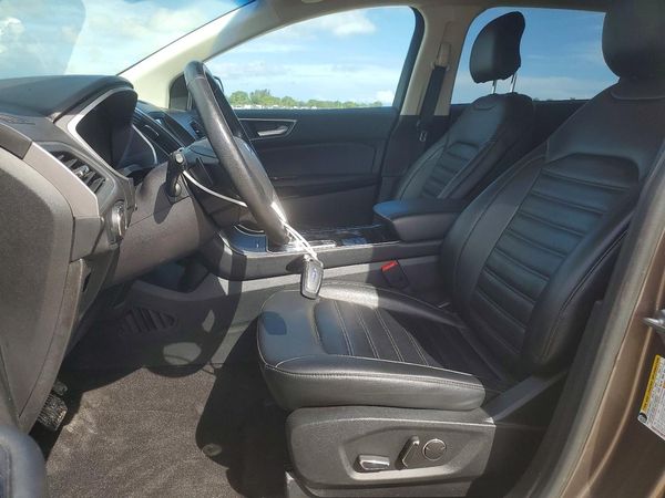 2019 FORD EDGE SEL — DENT
