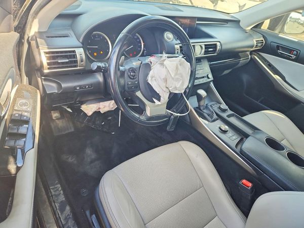2016 LEXUS IS