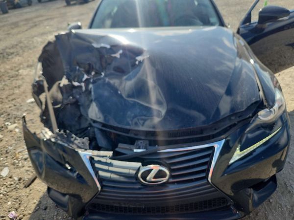 2016 LEXUS IS