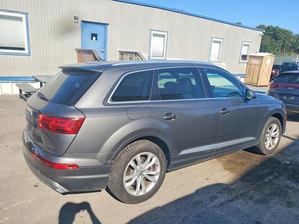 2018 AUDI Q7 quattro Premium Plus