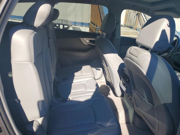 2018 AUDI Q7 quattro Premium Plus