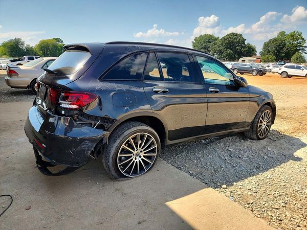 2022 MERCEDES-BENZ GLC GLC300