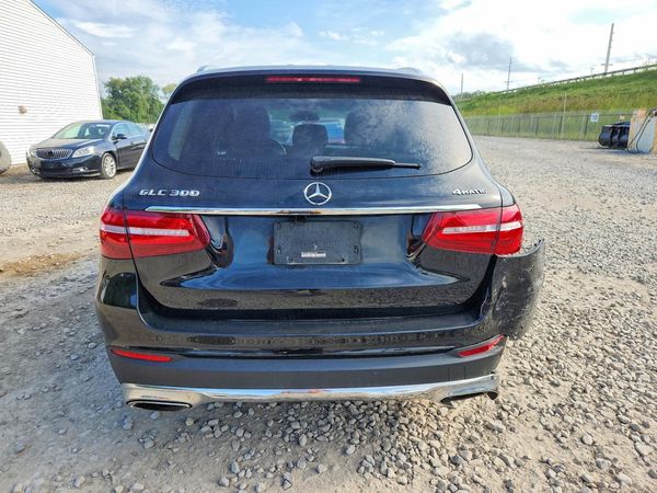 2019 MERCEDES-BENZ GLC