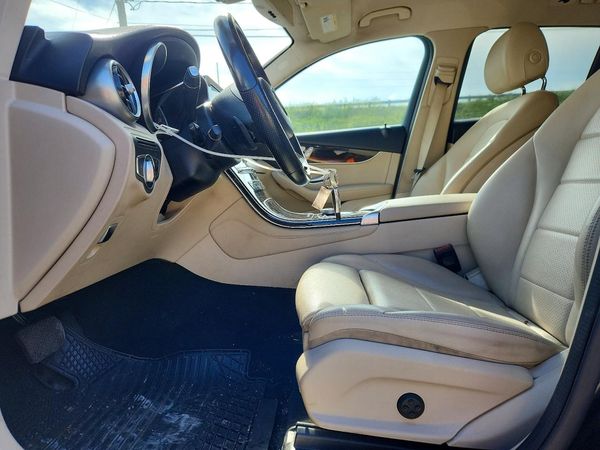 2019 MERCEDES-BENZ GLC