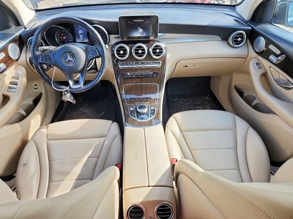 2019 MERCEDES-BENZ GLC
