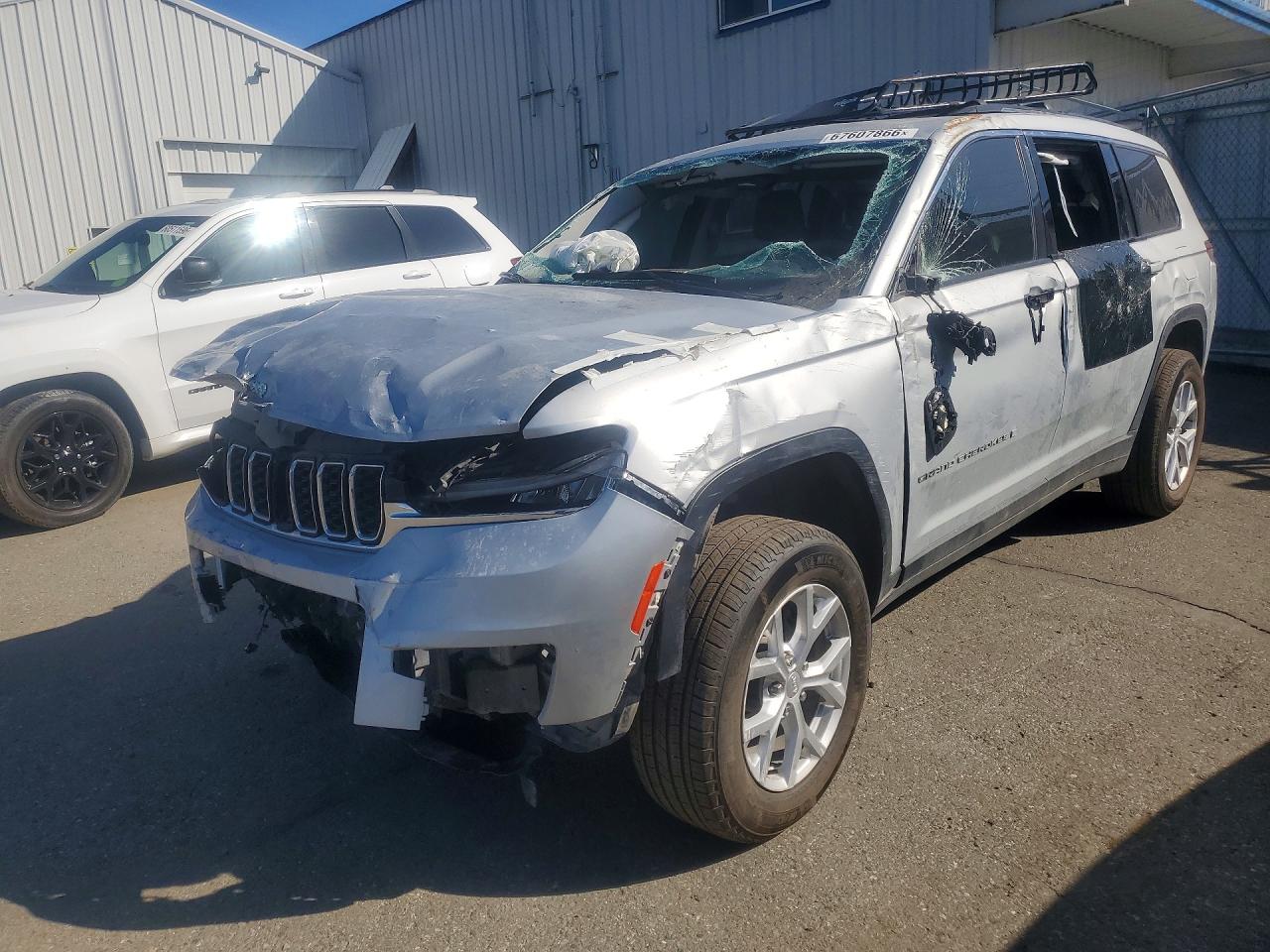 2023 JEEP CHEROKEE — Front 3/4