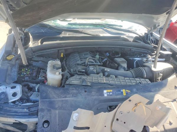 2023 JEEP CHEROKEE — Engine bay