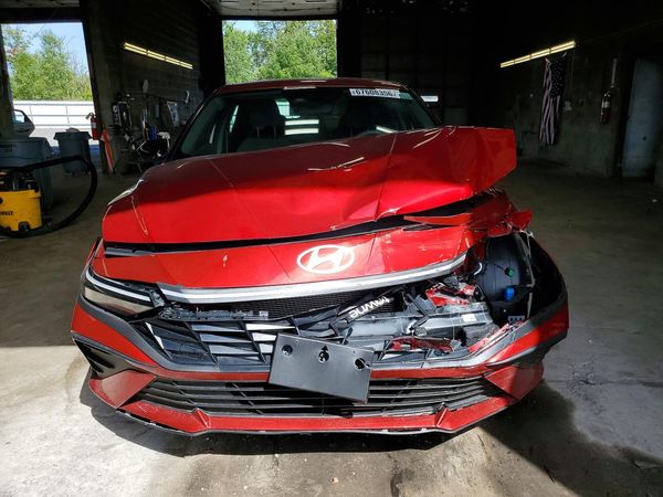 2025 HYUNDAI ELANTRA