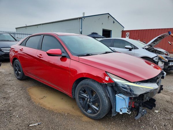 2022 HYUNDAI ELANTRA SEL