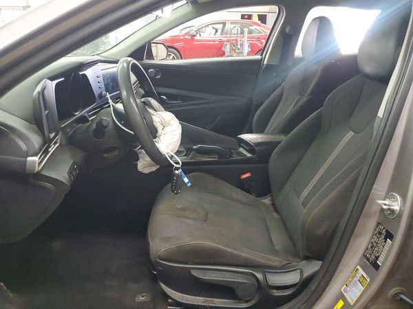 2022 HYUNDAI ELANTRA