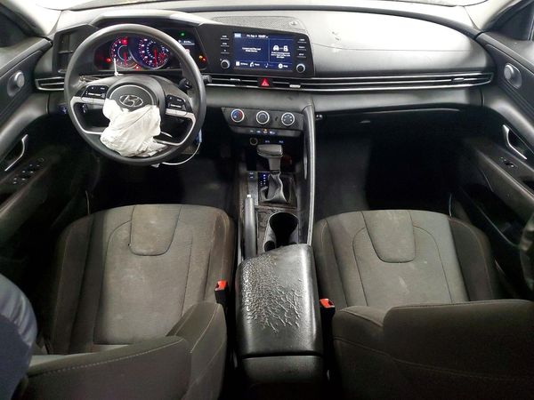2022 HYUNDAI ELANTRA