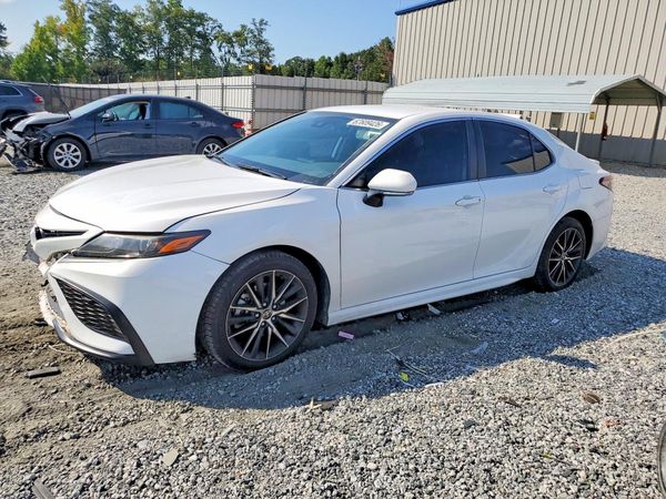 2024 TOYOTA CAMRY