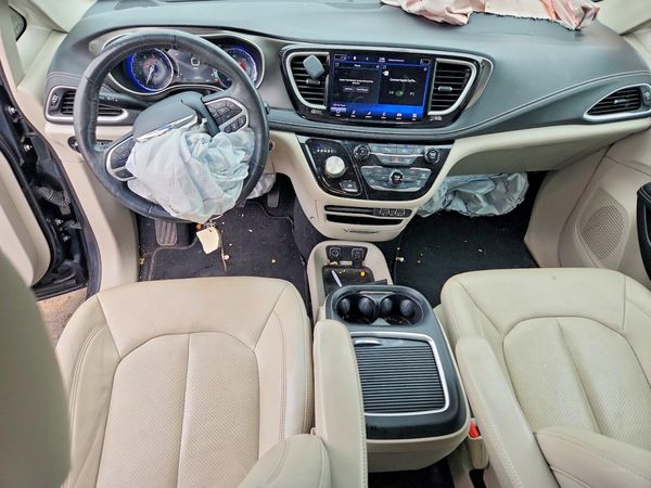 2021 CHRYSLER PACIFICA
