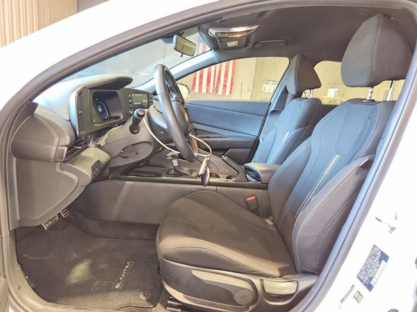 2025 HYUNDAI ELANTRA